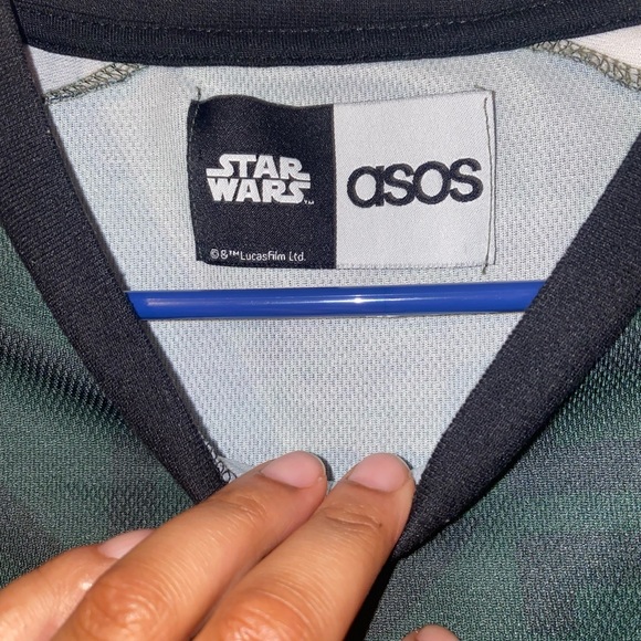 Graphic tee ❤️‍🔥 - Picture 2 of 2